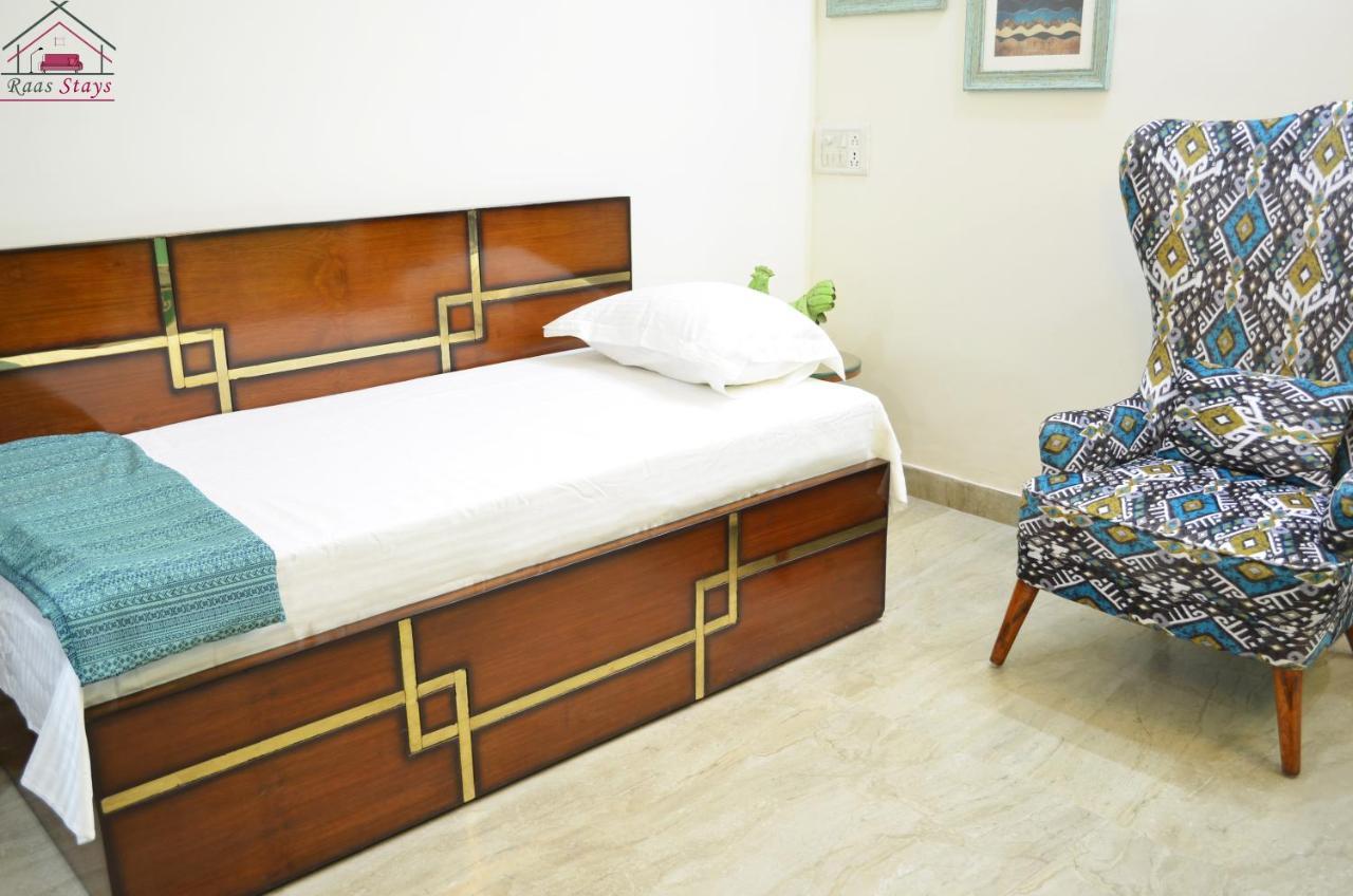 Economical Modern 1bhk Unit Prime Location 6 *