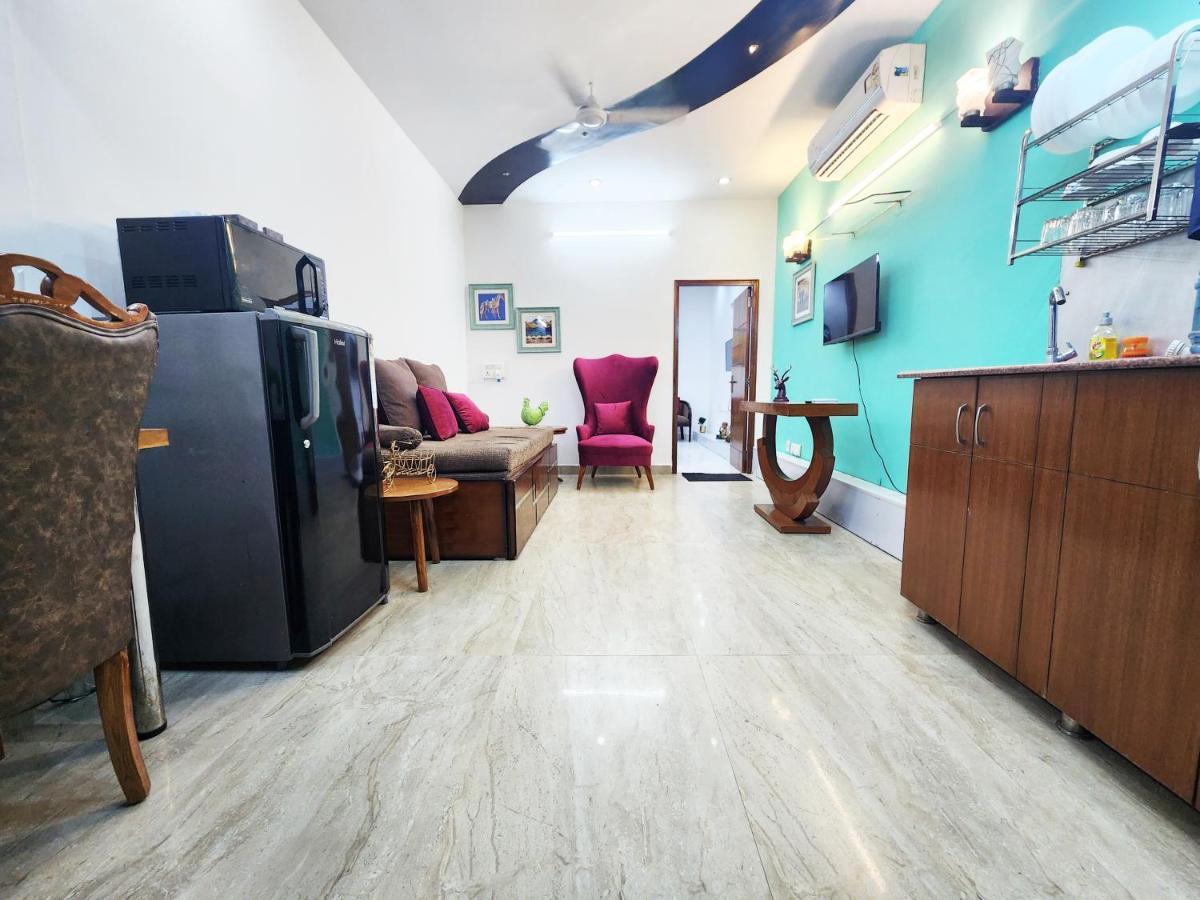 Economical Modern 1bhk Unit Prime Location 6 Apartment *