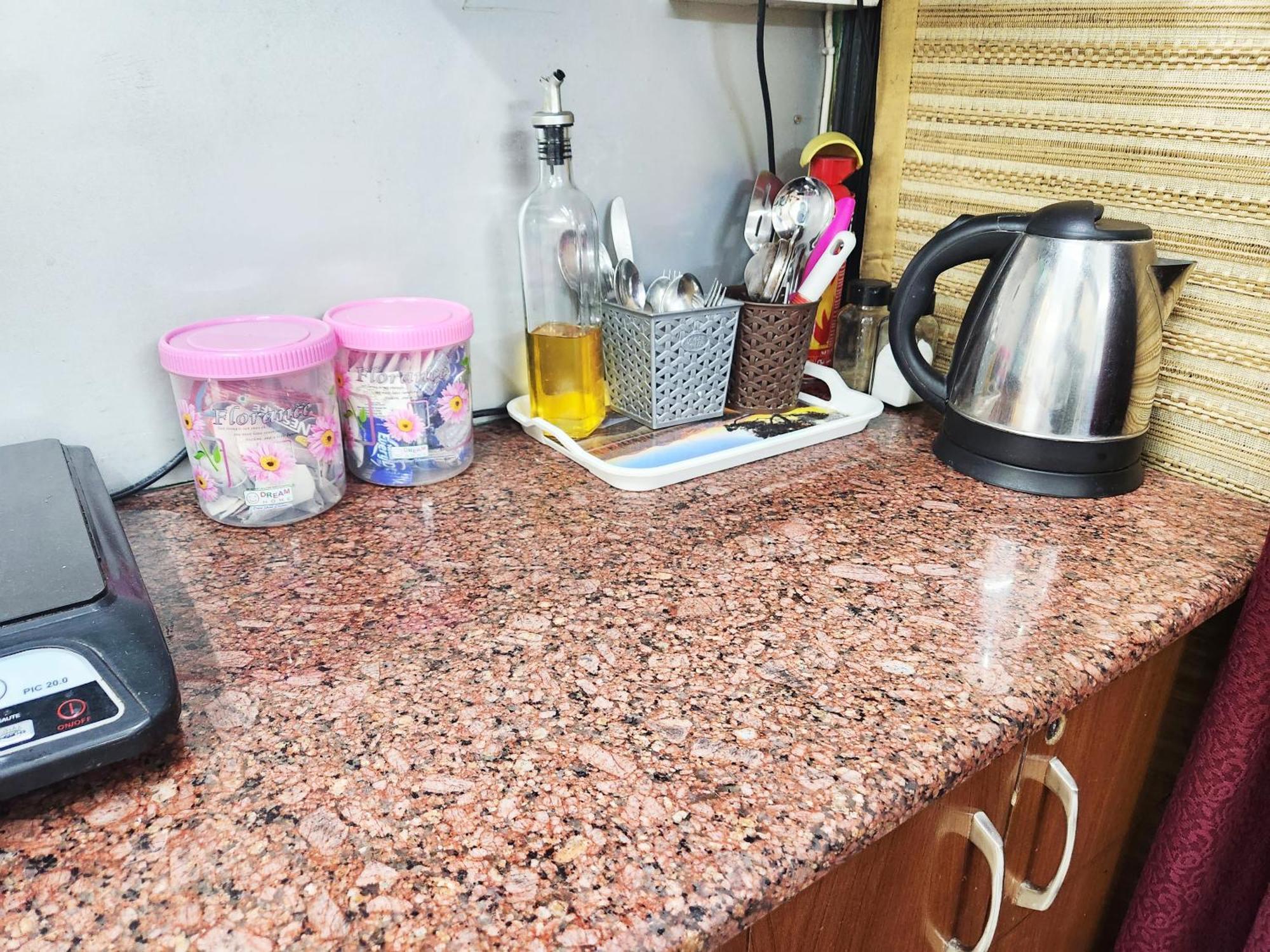 Economical Modern 1bhk Unit Prime Location 6 New Delhi